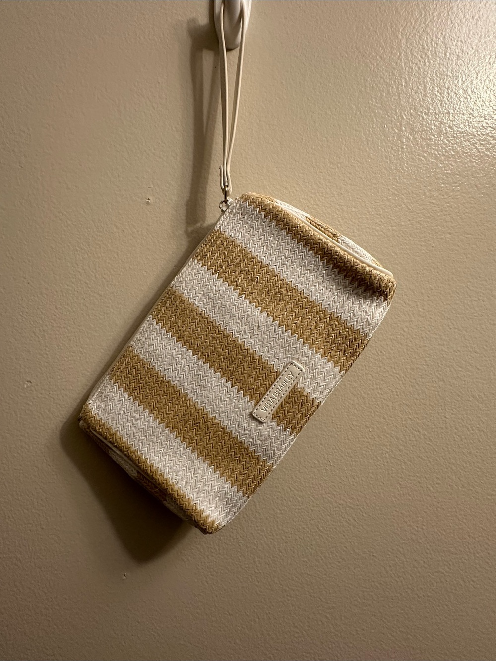 #296 Vera Bradley Beige and White Striped Wristlet Clutch